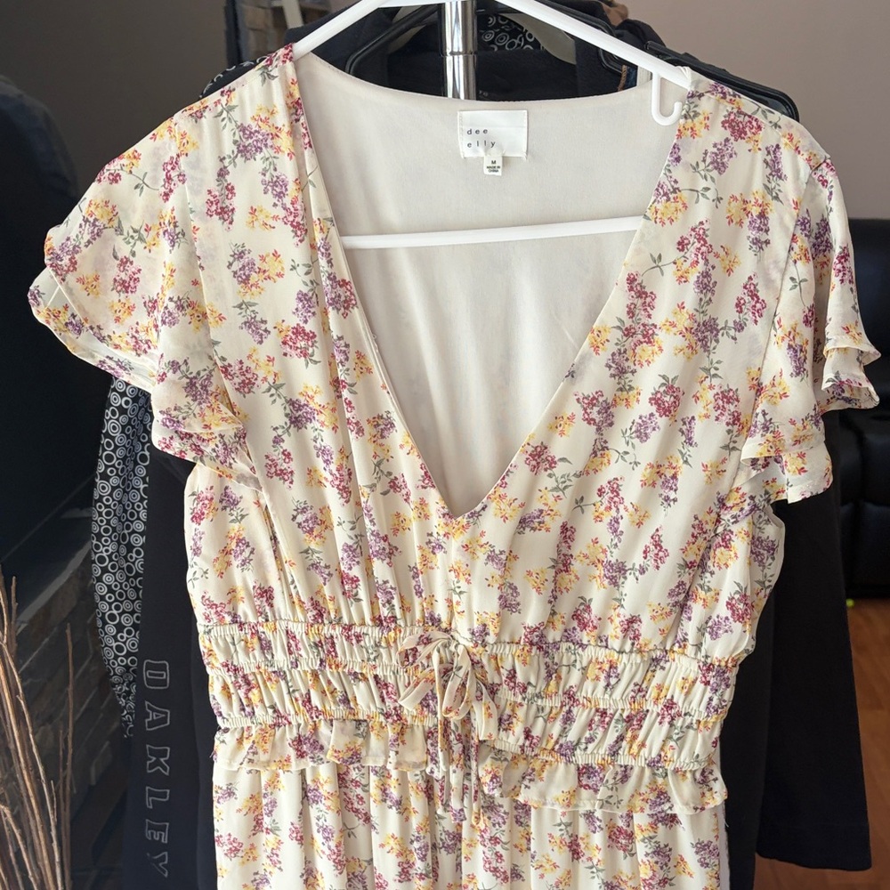dee elle Cream Floral Maxi Dress